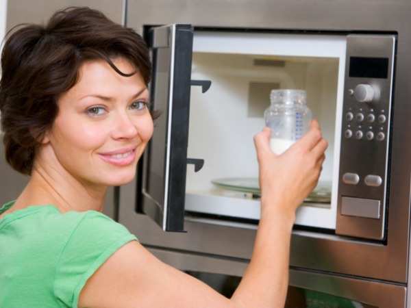Как подогреть грудное молоко из холодильника