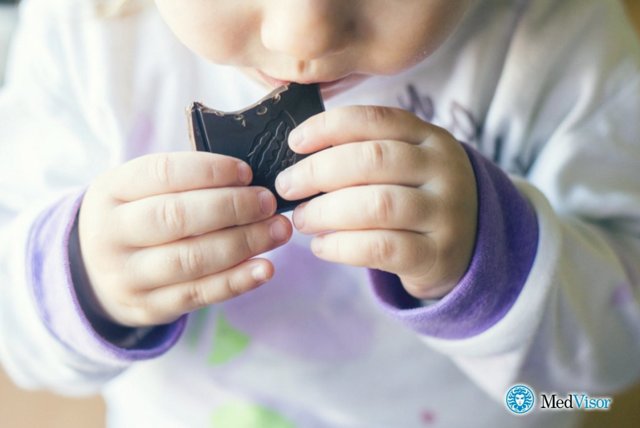 С какого возраста можно давать ребенку шоколад