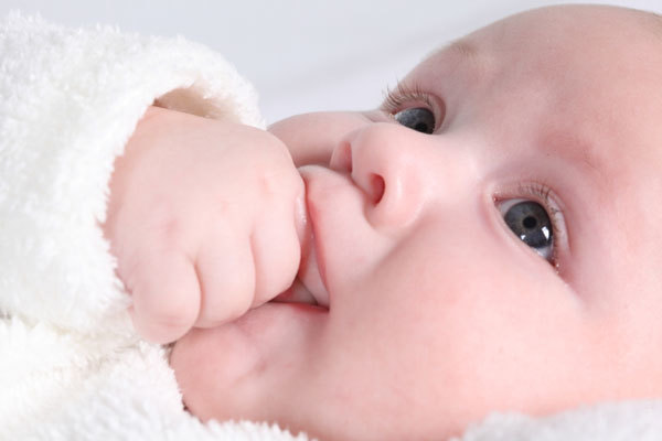 Безусловные рефлексы новорожденных - хоботковый, хватательный, бабкина