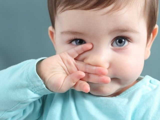 Как отучить ребенка ковыряться в носу