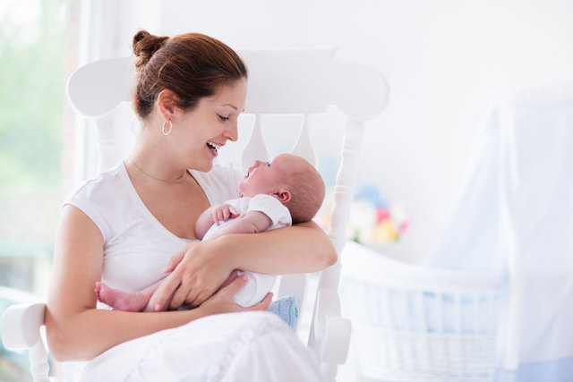 Как успокоить новорожденного: советы для родителей