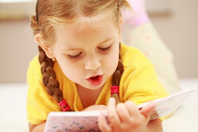 Как научить ребёнка читать по слогам в домашних условиях