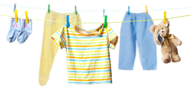 Как правильно стирать детские вещи?