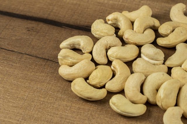 Какие орехи можно при грудном вскармливании