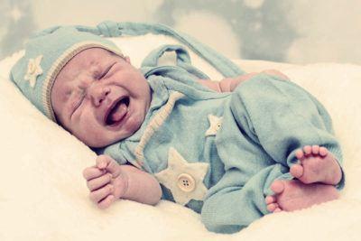 Как уложить новорожденного ребенка спать ночью