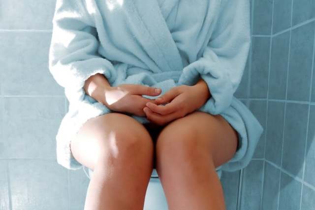 Как сбить температуру маме при грудном вскармливании: лечение, жаропонижающие